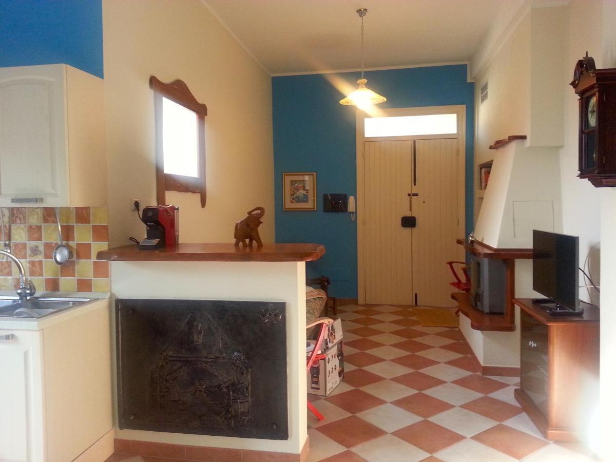 Casa Ondina Ussana - Giardino, Wi-Fi, Aria Condizionata Apartment Bagian luar foto